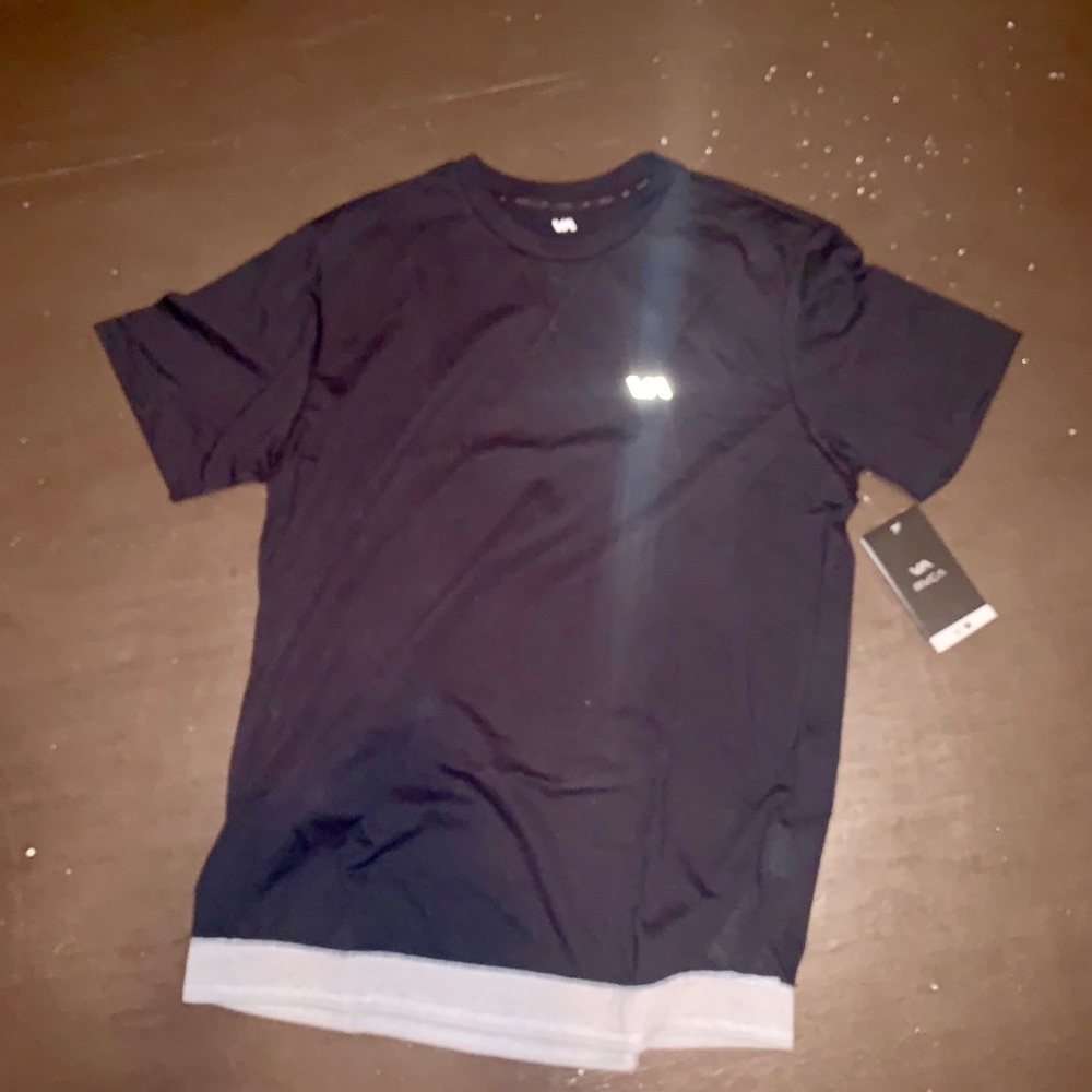 New Rvca work out T shirt size S